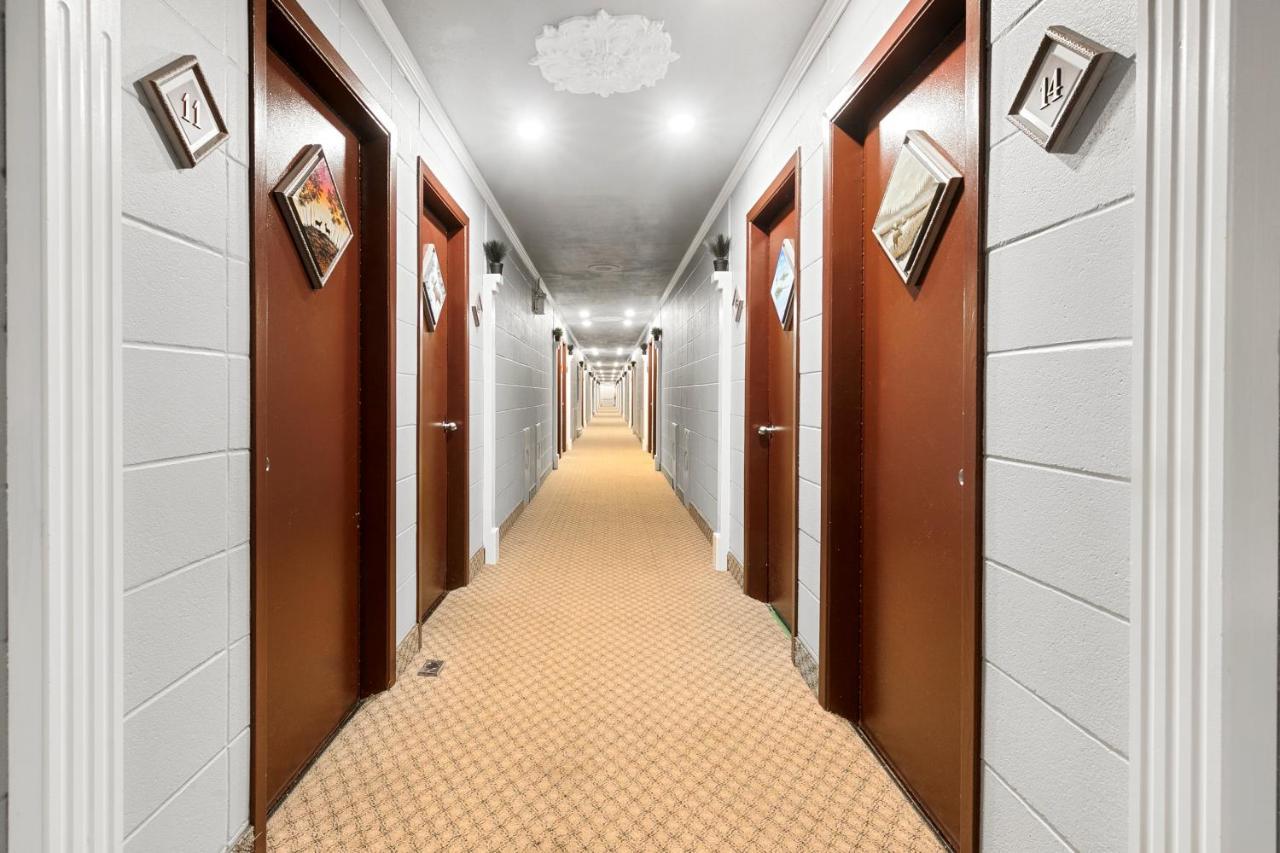 Auberge Pique Nique Шауиниган Екстериор снимка